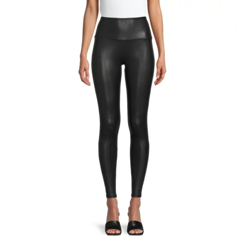 ⭐️40% Off⭐️ Time and Tru Black Faux Leather Leggings